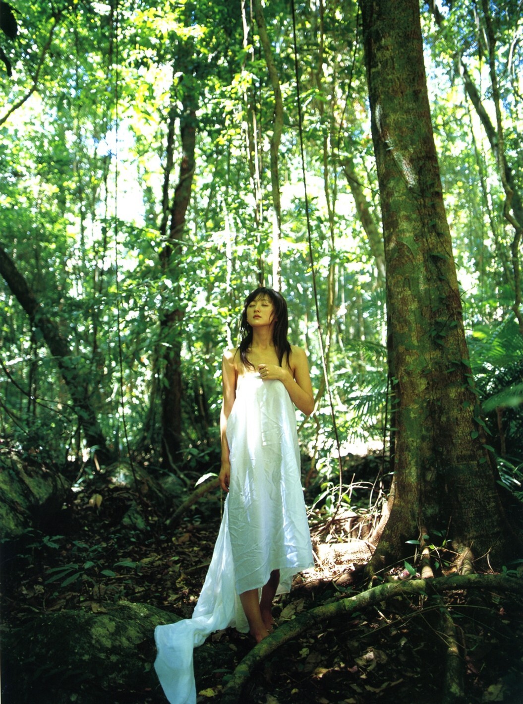 [唯美写真] 小松彩夏 Ayaka Komatsu《Moon Doll》